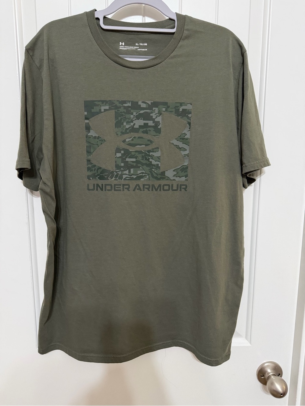 Under Armour men’s HeatGear Camo Boxed Logo short-sleeve T-shirt
